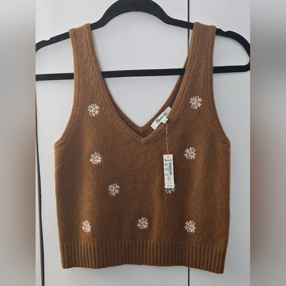 NWT: Madewell Floral-Embroidered V-Neck Sweater Tank - Picture 4 of 8